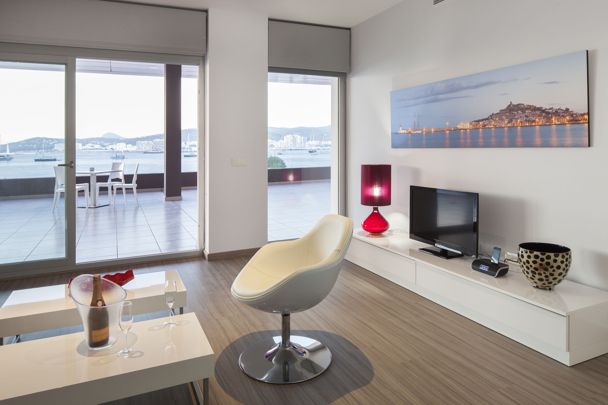 Axel Ibiza - Adults Only Apartahotel 4*