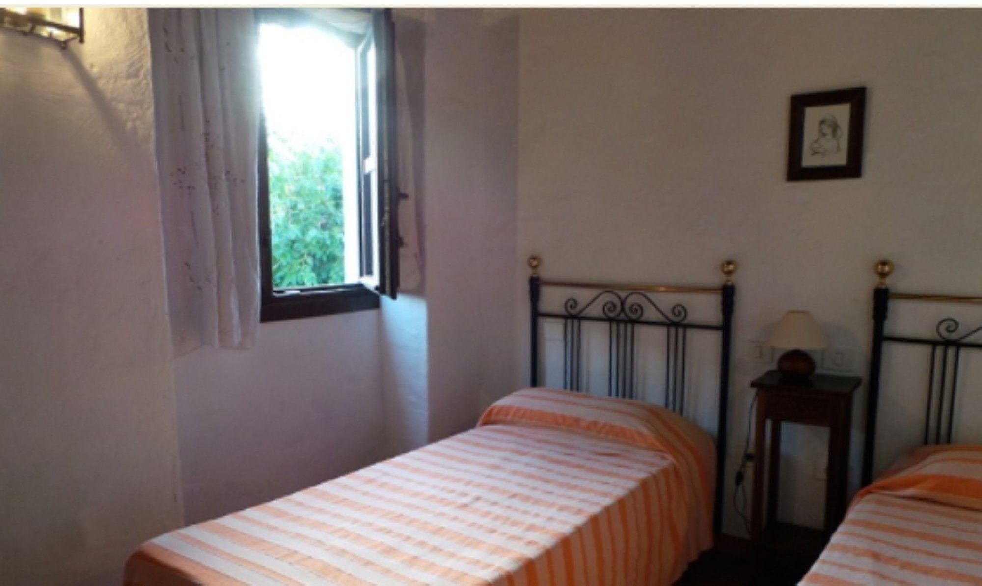 105717 - House In *