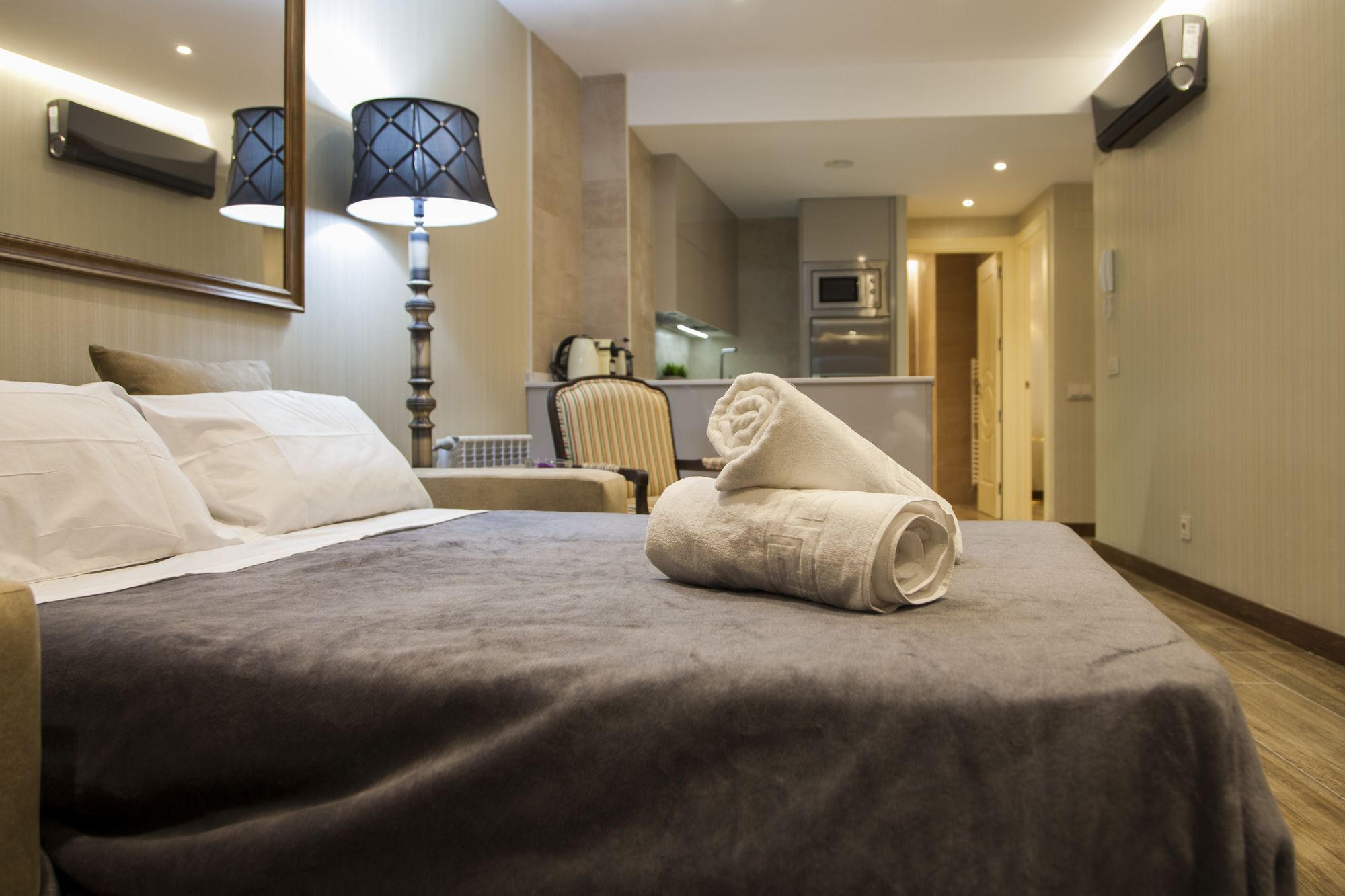Puerta Zamora, Centro, Wifi Con Salon Y 2 Dormitorios, Parking Apartment
