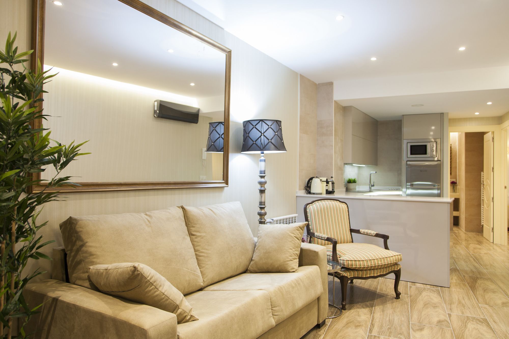 Apartment Puerta Zamora, Centro, Wifi Con Salon Y 2 Dormitorios, Parking Salamanca