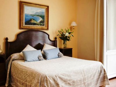 Roma Hotel 2*
