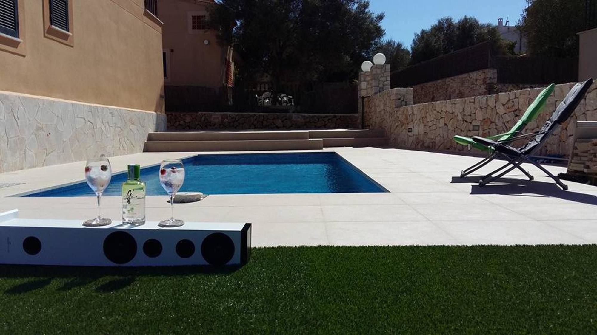 With 3 Bedrooms In Romantica, With Wonderful Mountain View, Priv Cala Romàntica