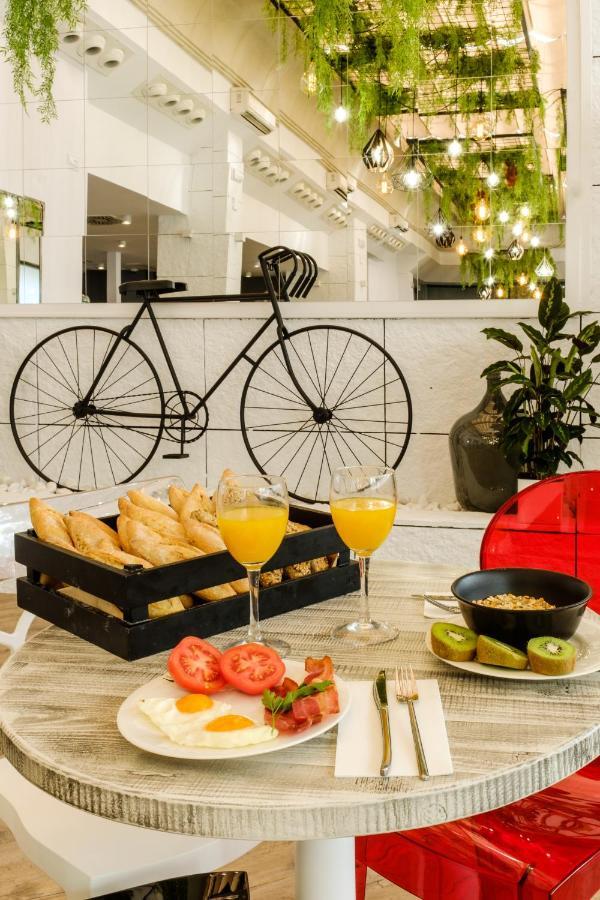 Clement Barajas Hotel 4*