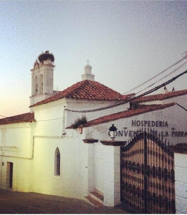 Hospederia Convento De La Parra, 06176 (adults Only) Hotel