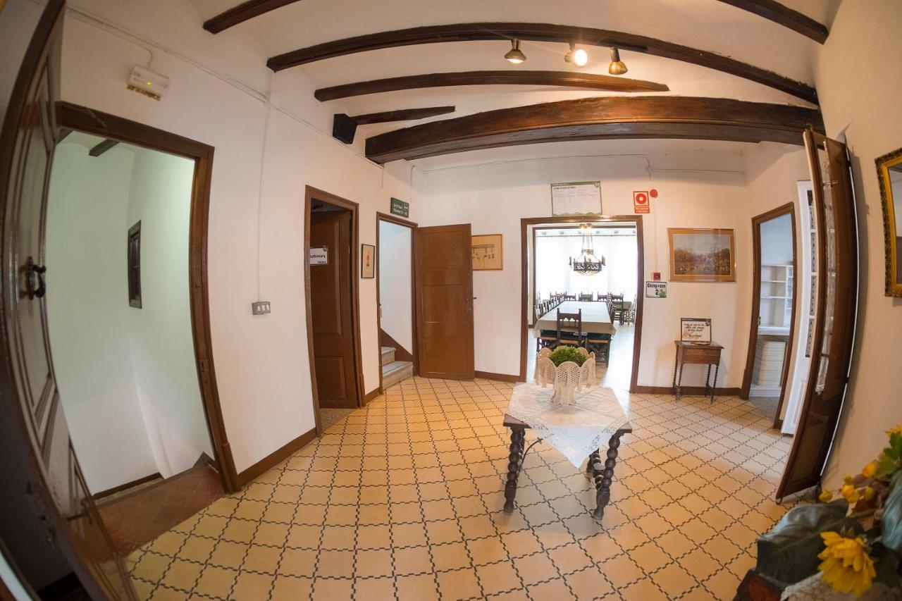 Hostel Finca Vallclara Vallclara
