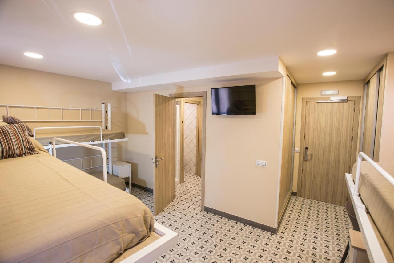 Hostel Finca Vallclara