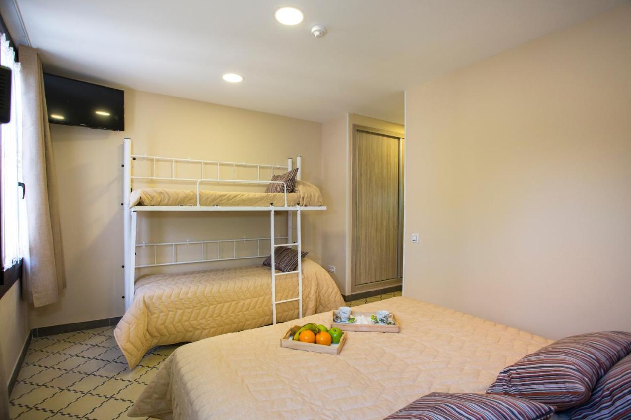 Hostel Finca Vallclara *