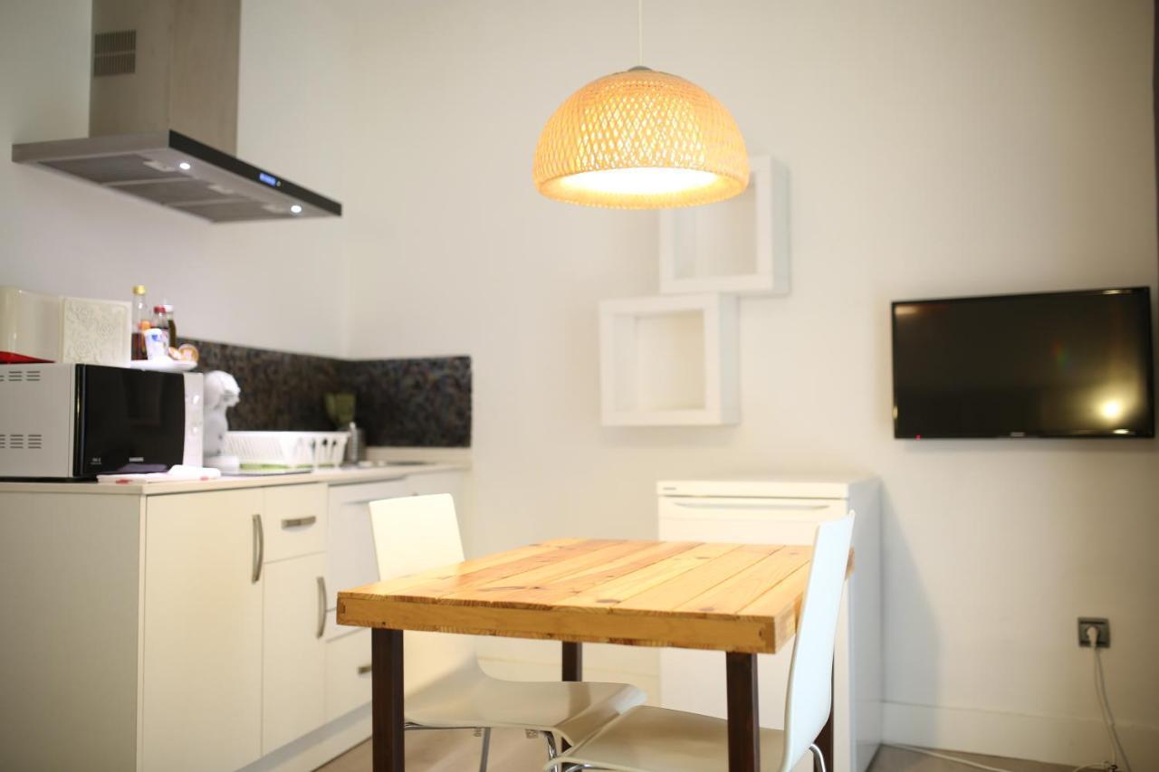 Coles Apartasuites Apartment