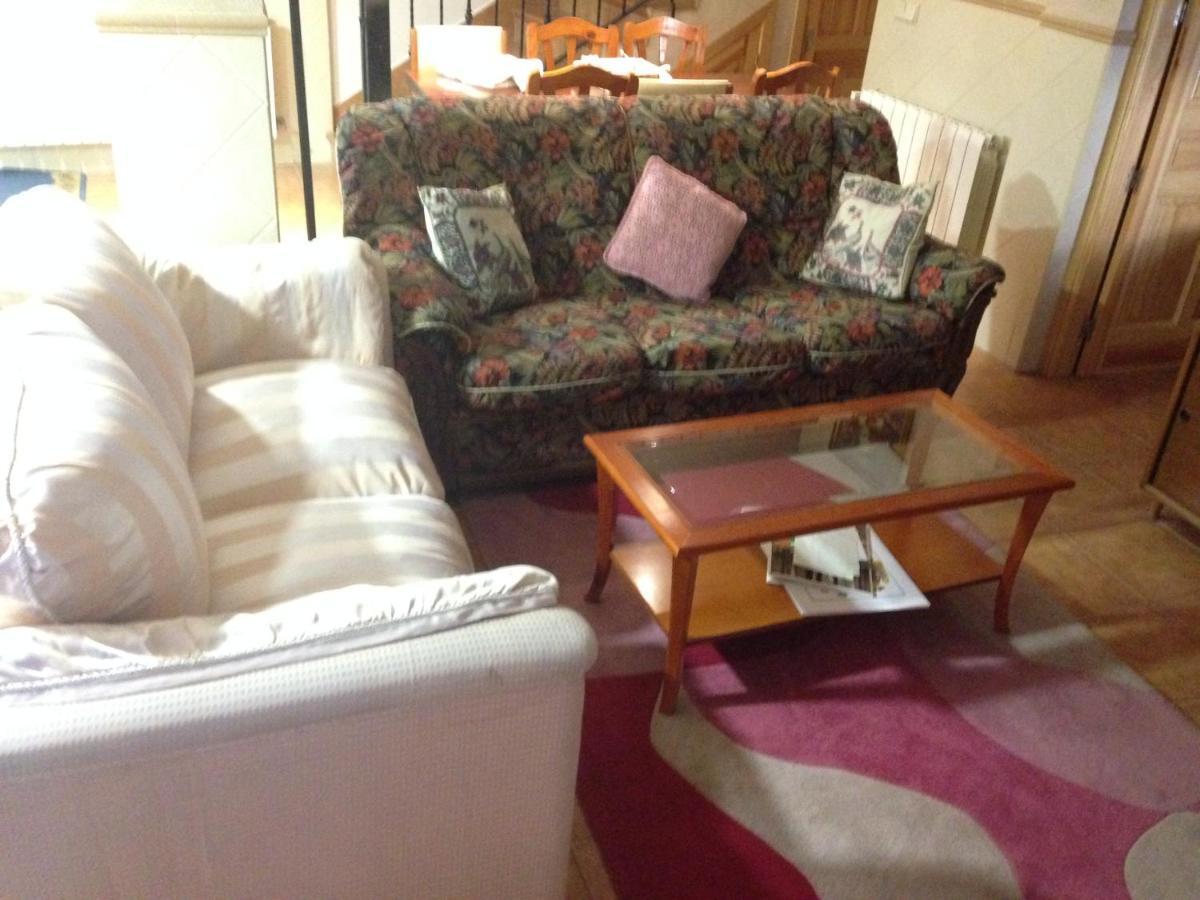 Apartamento Apartamento Rural La Muralla De Pedraza Chavida