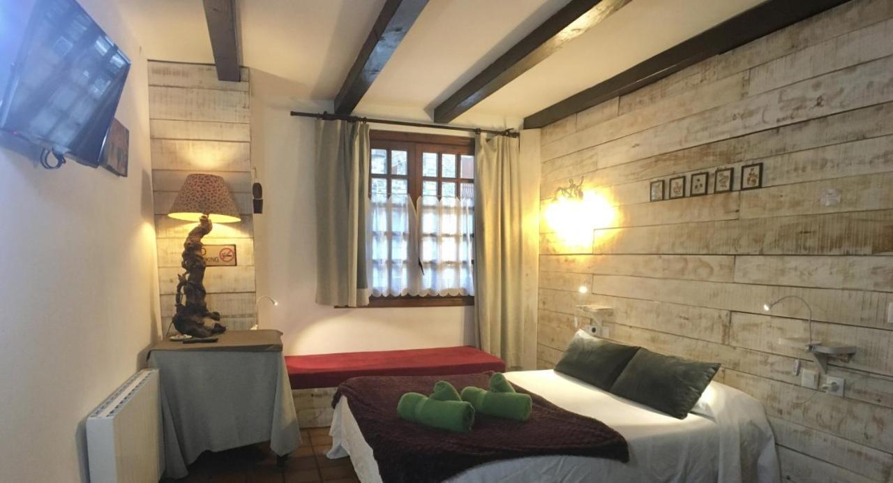 Boi Romanic Hostal Barruera