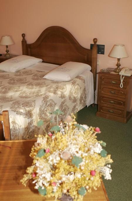 Xallas Hotel 2*
