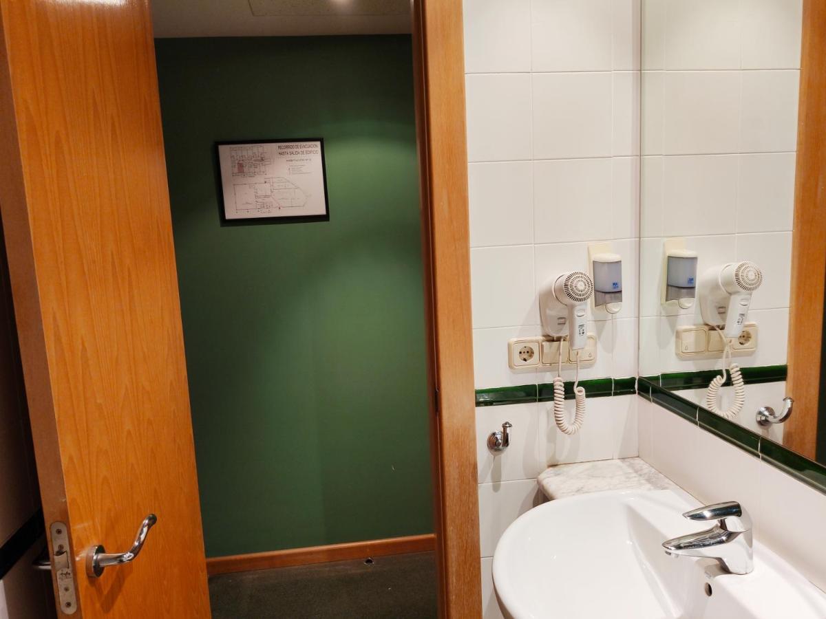 Hotel área De 2*
