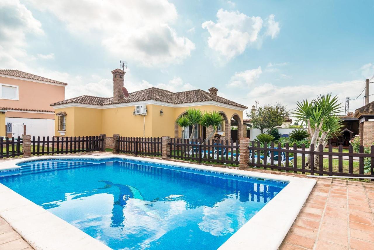 Сasa de vacaciones Casa Familiar La Lobita 1 *