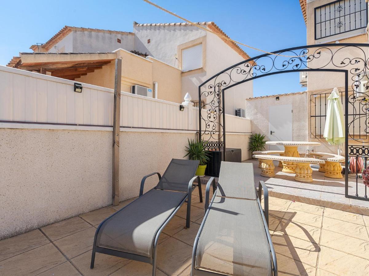 Belvilla By Oyo Casa Crispin