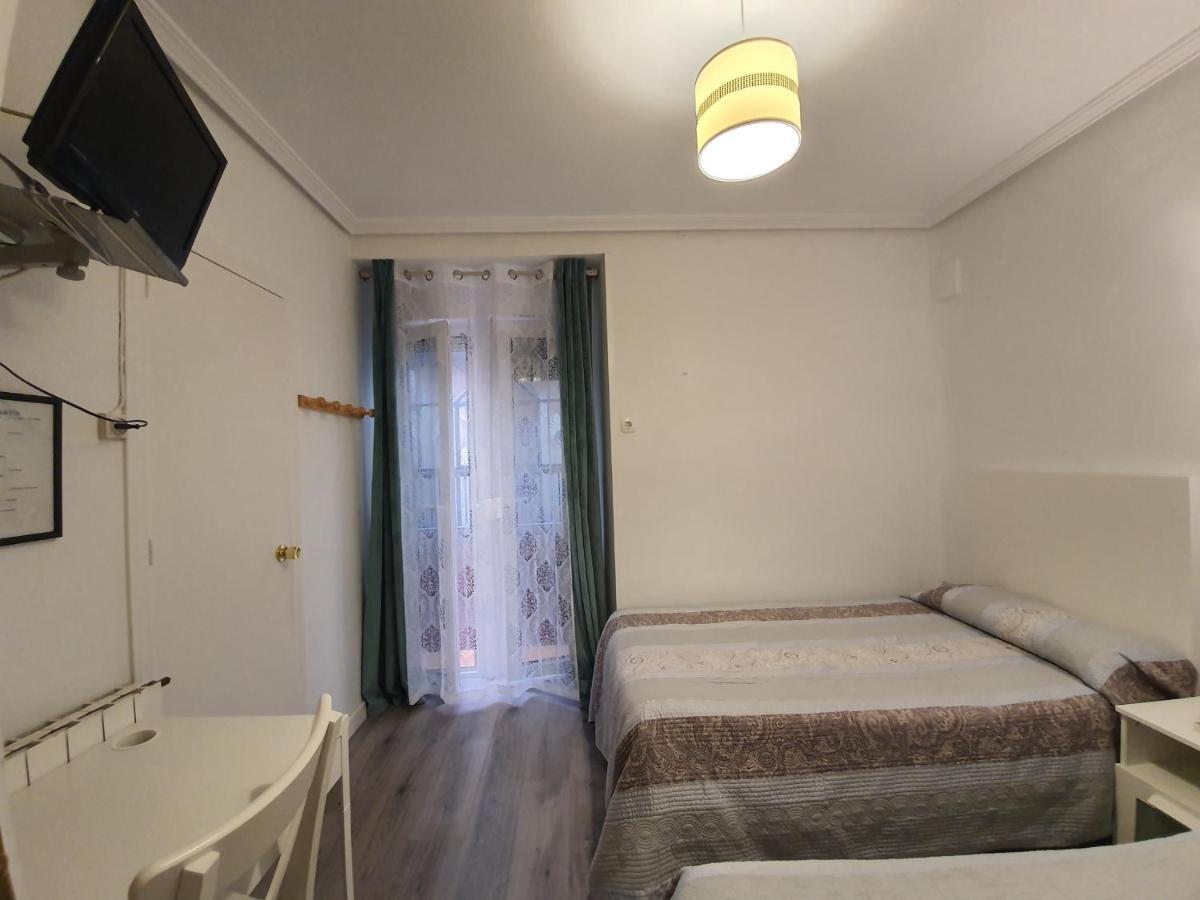 Martín Hostal