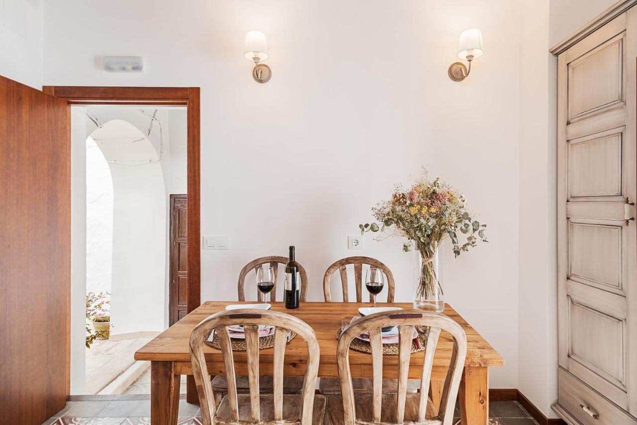 Casa De Los Abuelos 18 *