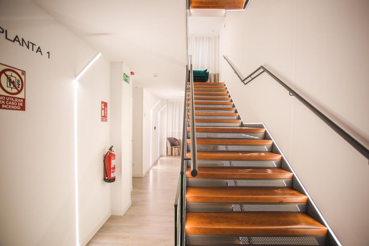 Dwo Abaster Hotel