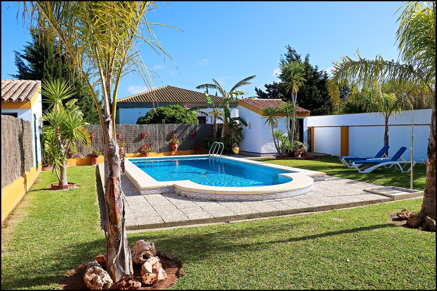 Con Piscina En Roche Viejo * Conil De La Frontera