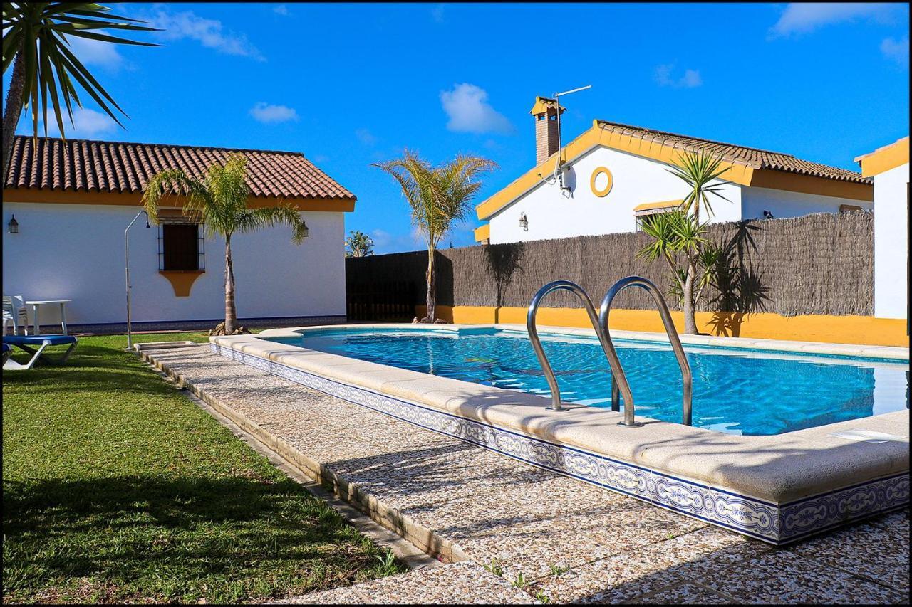 Con Piscina En Roche Viejo Chalet *