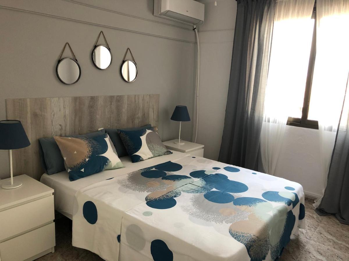 Apartamento Torre Ii Palmeras Mit Seitlichem Meerblick Und Pool In Fuengirola