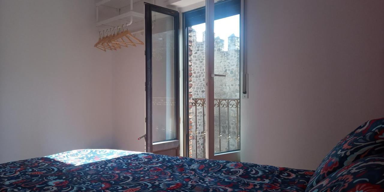 Puerta De Bisagra- Con 2