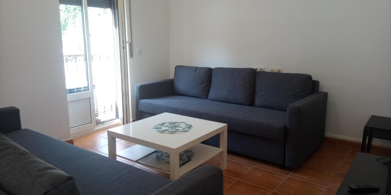 Apartamento Puerta De Bisagra- Con 2 *