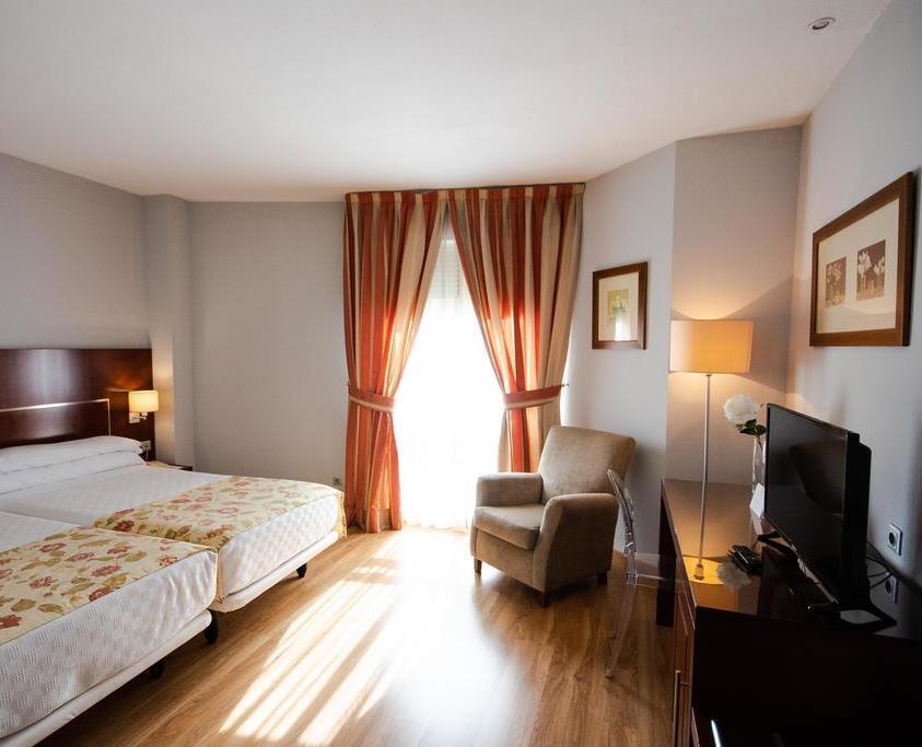 Rl Anibal Hotel 4*