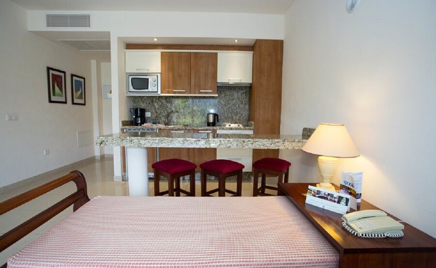 Hotel Marylanza Suites&spa 4*