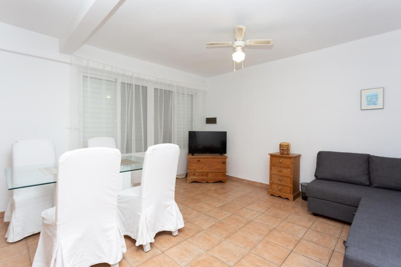 Lets In The Sun La Cala Beachside Townhouse *