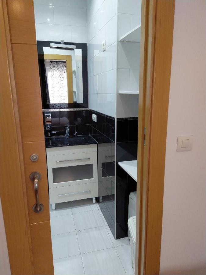 Homelunead En Centro Al Lado De La Playa * Gijón