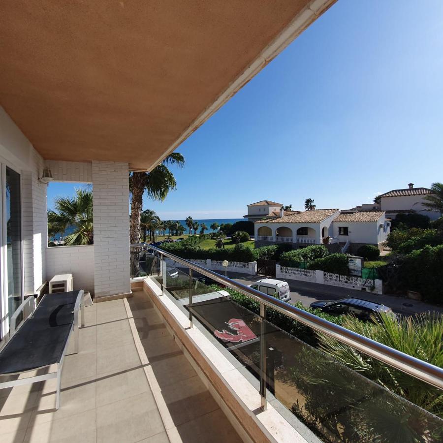 - - - - - Front Line - - - - - Primera Línea - - - - - In Apartahotel Playa Flamenca