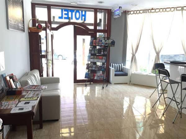 Hotel Manantiales *