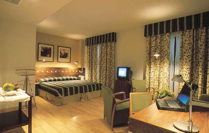 Hotel Gran Victoria 4*