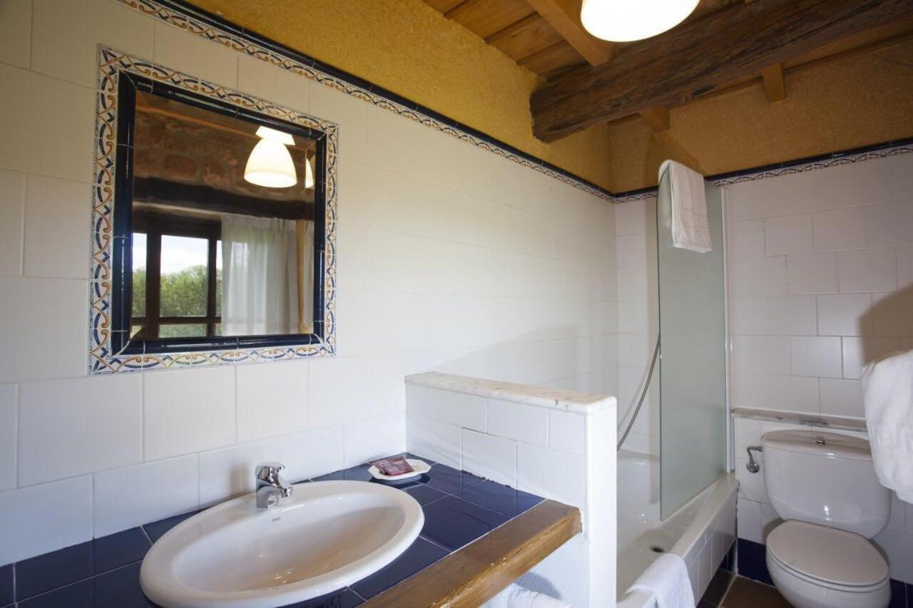 Rural La Acena Country house Quintanaluengos