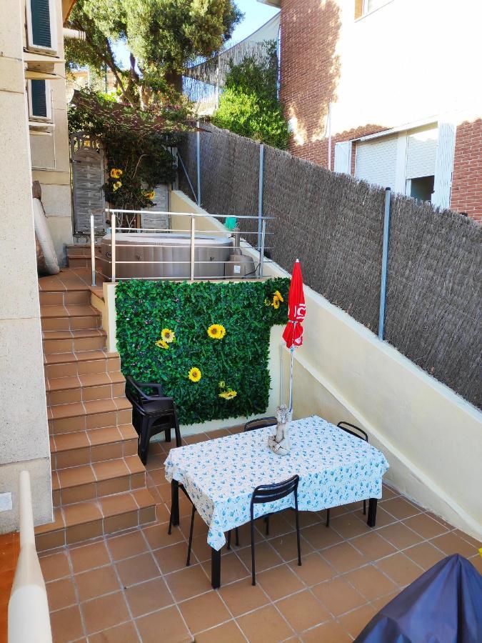 House. Casa Con Piscina Privada * Calafell