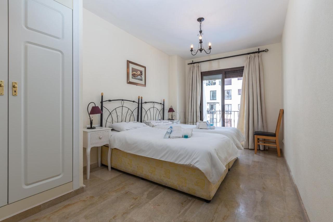 Apartamento Marina Real 425 *