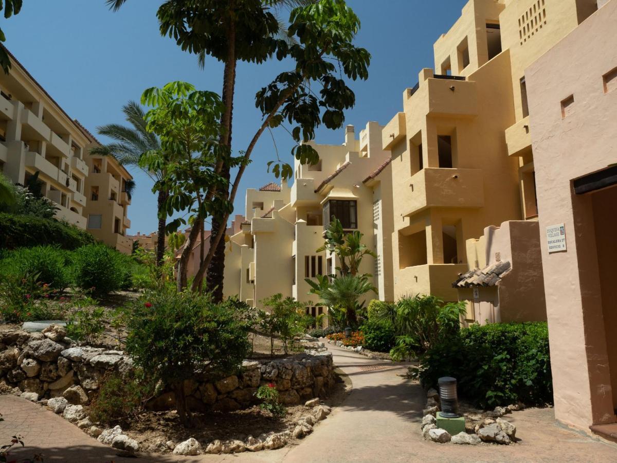2290-apt With Terrace Sea View And Pools Manilva
