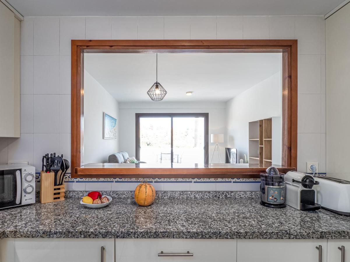 2290-apt With Terrace Sea View And Pools Manilva