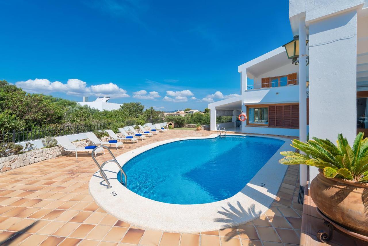 Villa De Lujo Garri-do En Mallorca Portocolom (Mallorca)