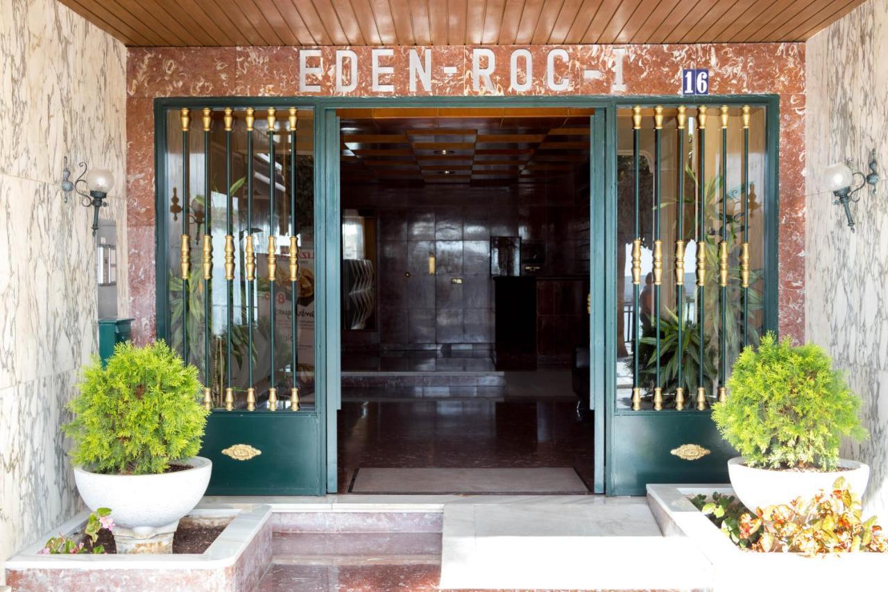 Eden Roc Beachfront Apartment *