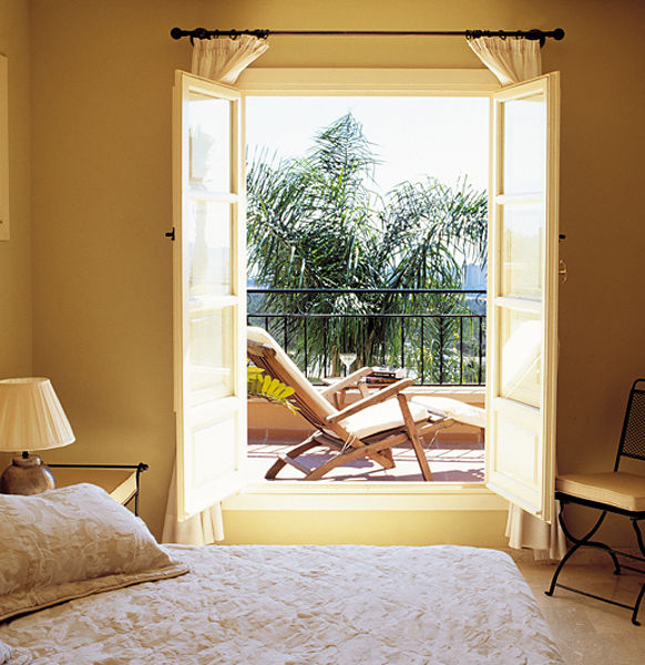 Sierra Cortina Hotel 4*