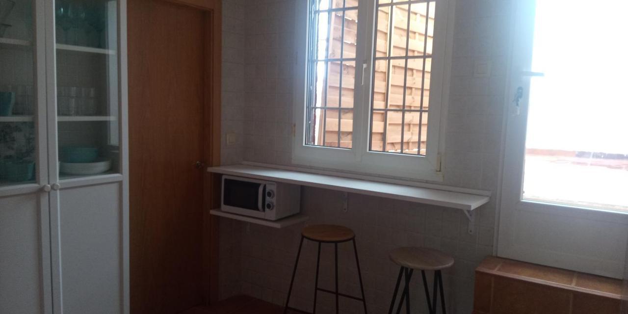 Apartamento Puerta De Bisagra- Con 2 *