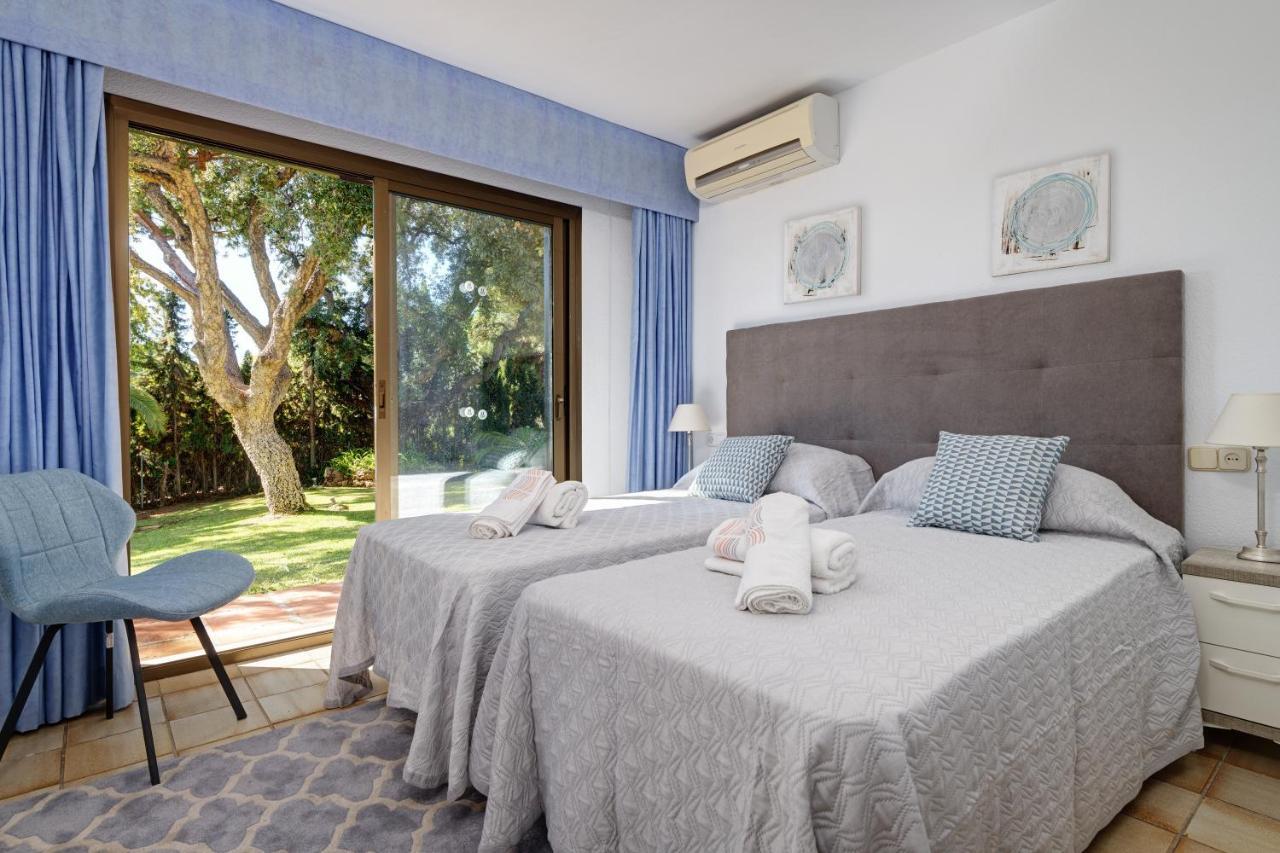 With Private Pool And Garden In Villa *