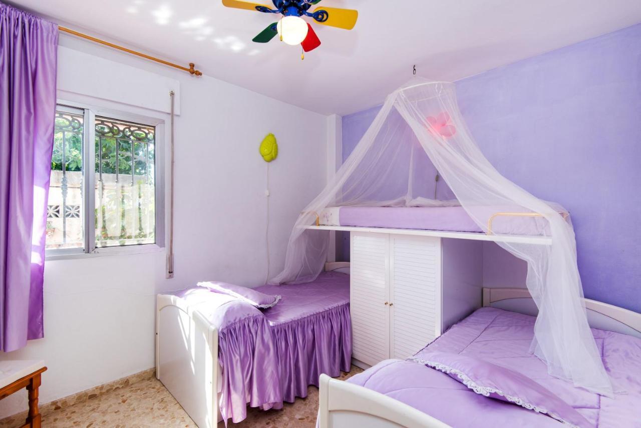 Holiday home Palmeras, *