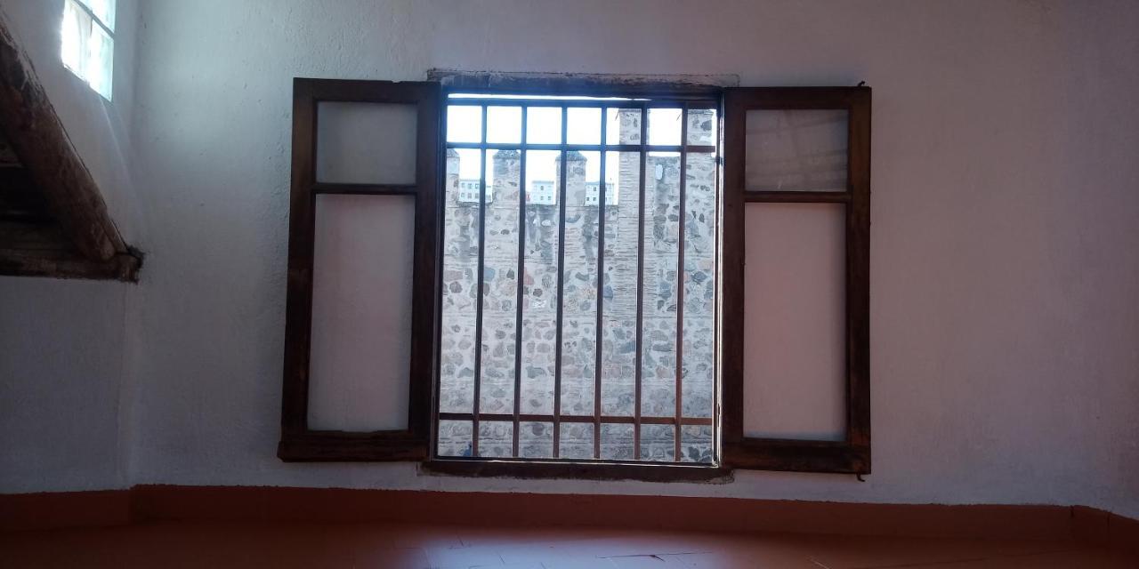 Puerta De Bisagra- Con 2