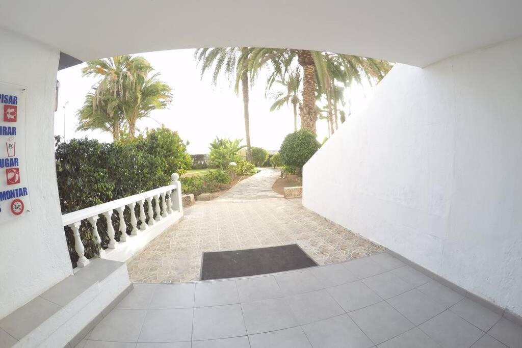 Apartamento La Lajilla Located At Beachfront Arguineguin