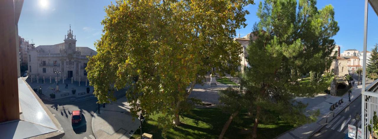 Universidad 4 * Valladolid