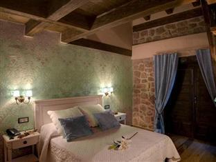 Real De Liena Hotel 3*
