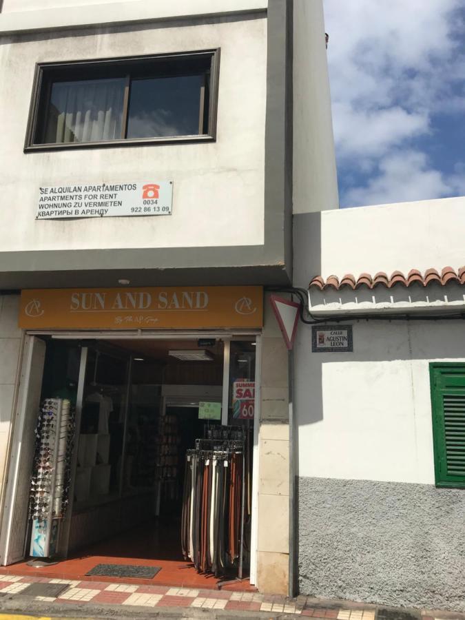 House In Puerto Santiago, To The Beach 100 Meters !!! Сasa de vacaciones Puerto de Santiago (Tenerife)