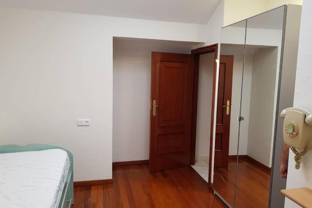 Magnifica Casa Con Garaje Muy Bien Comunicada Apartamento *